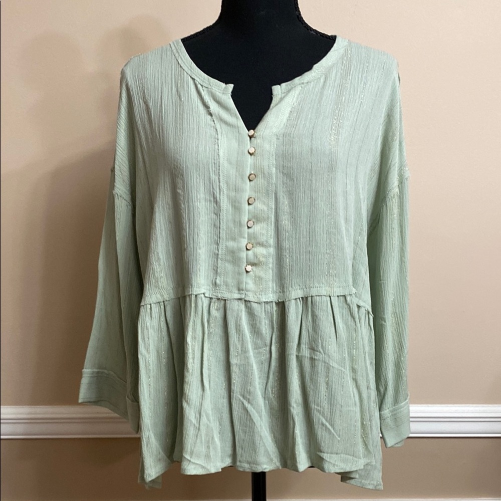 Hem & Thread Mint Green Button-Down Women's Top Medium NWT